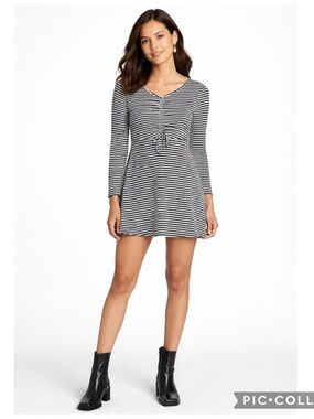 NWT Velvet Torch Striped Ruched Mini Dress Black White M